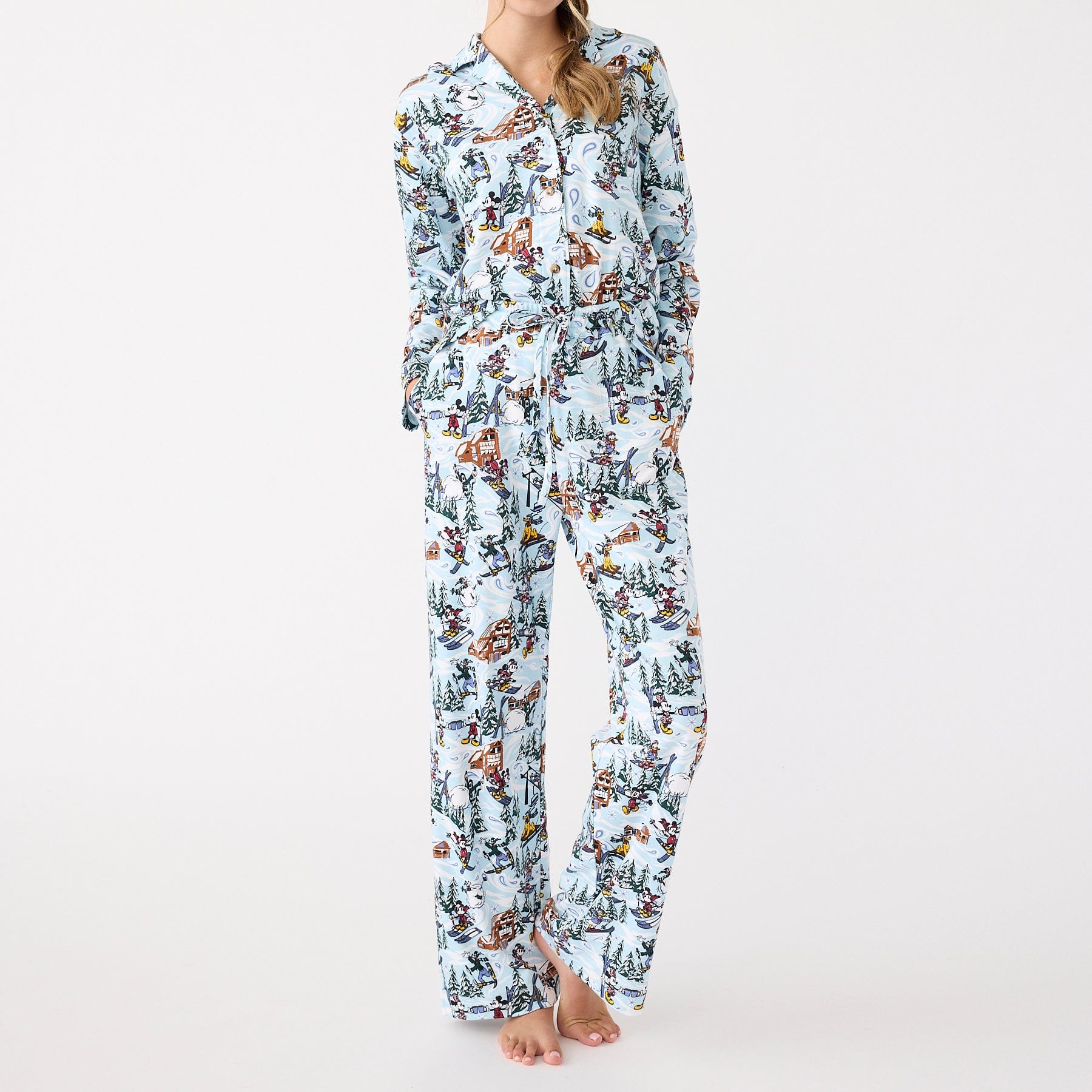 Disney Long-Sleeved Button-Down Pajama Top Ski weekend mickey and friends in Cotton - Image 2